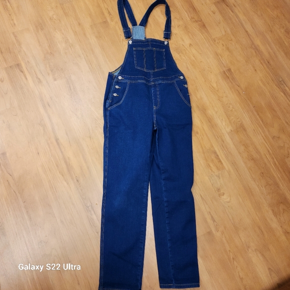 Overall - Picture 6 of 6